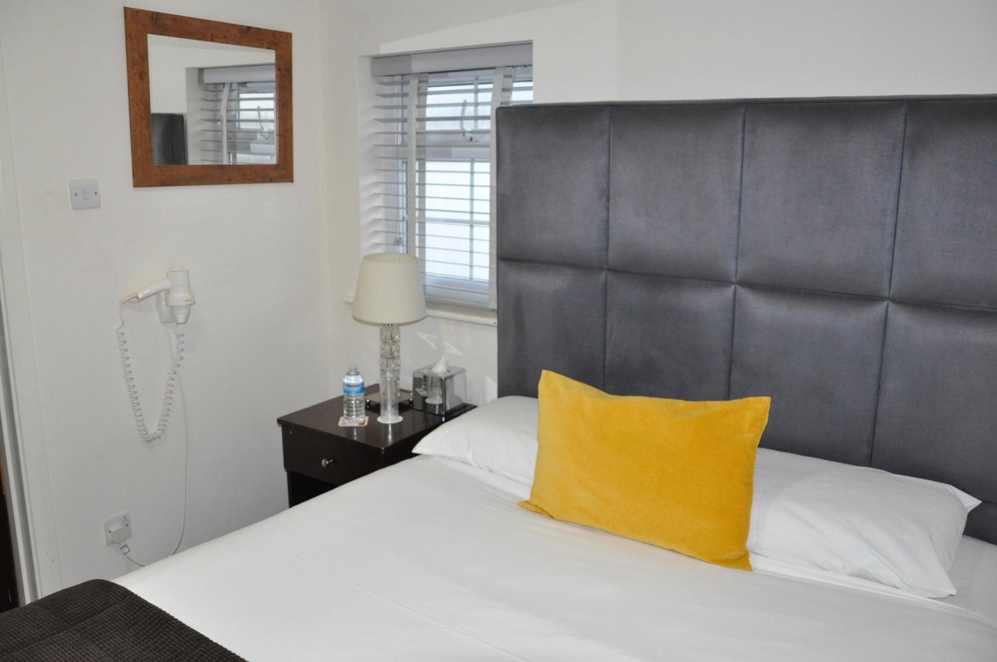 Hotel Nap Inn Barnet Ngoại thất bức ảnh